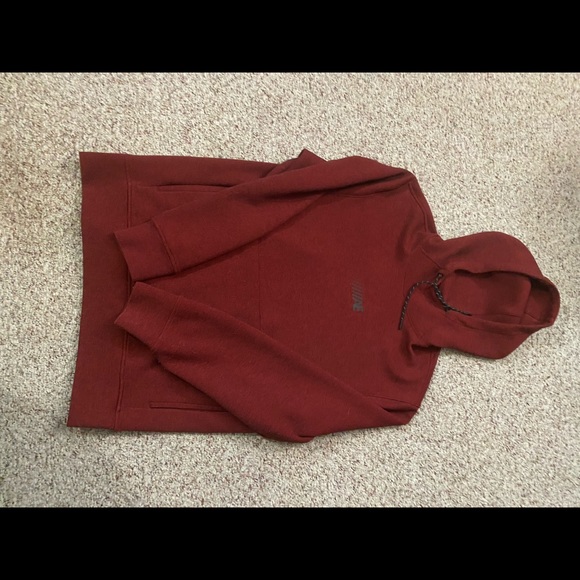 Aeropostale deep dark red EUC, size Large - Picture 2 of 3